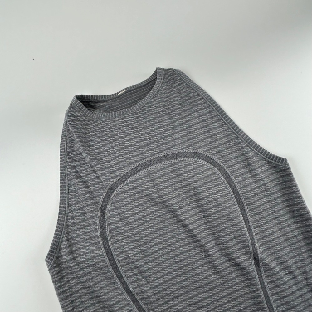 Lululemon WMNS 6 Swiftly Tech Racerback Tank Top 2.0 Grey Striped Athletic Gym